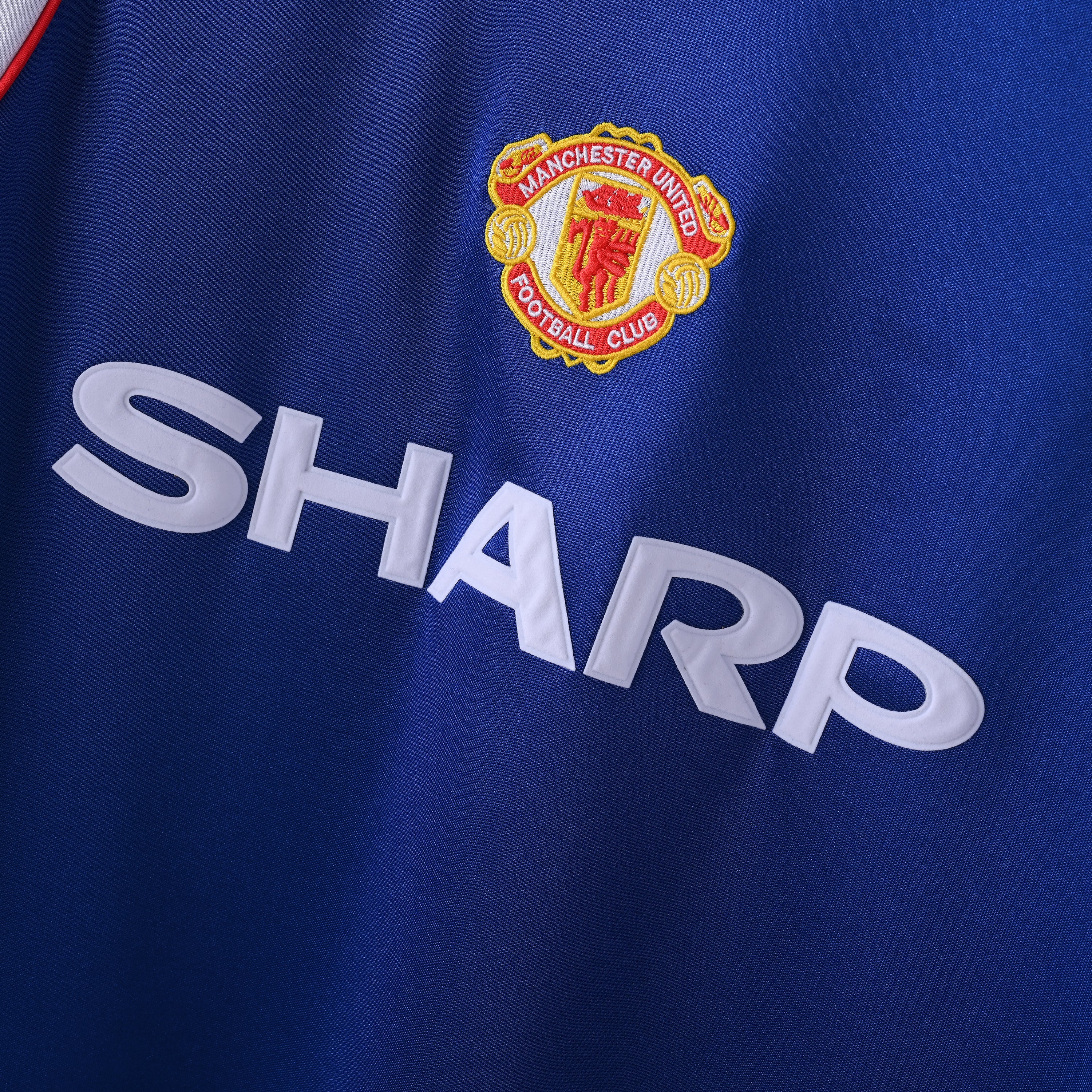 85-86 Man Utd Away jersey SHARP logo