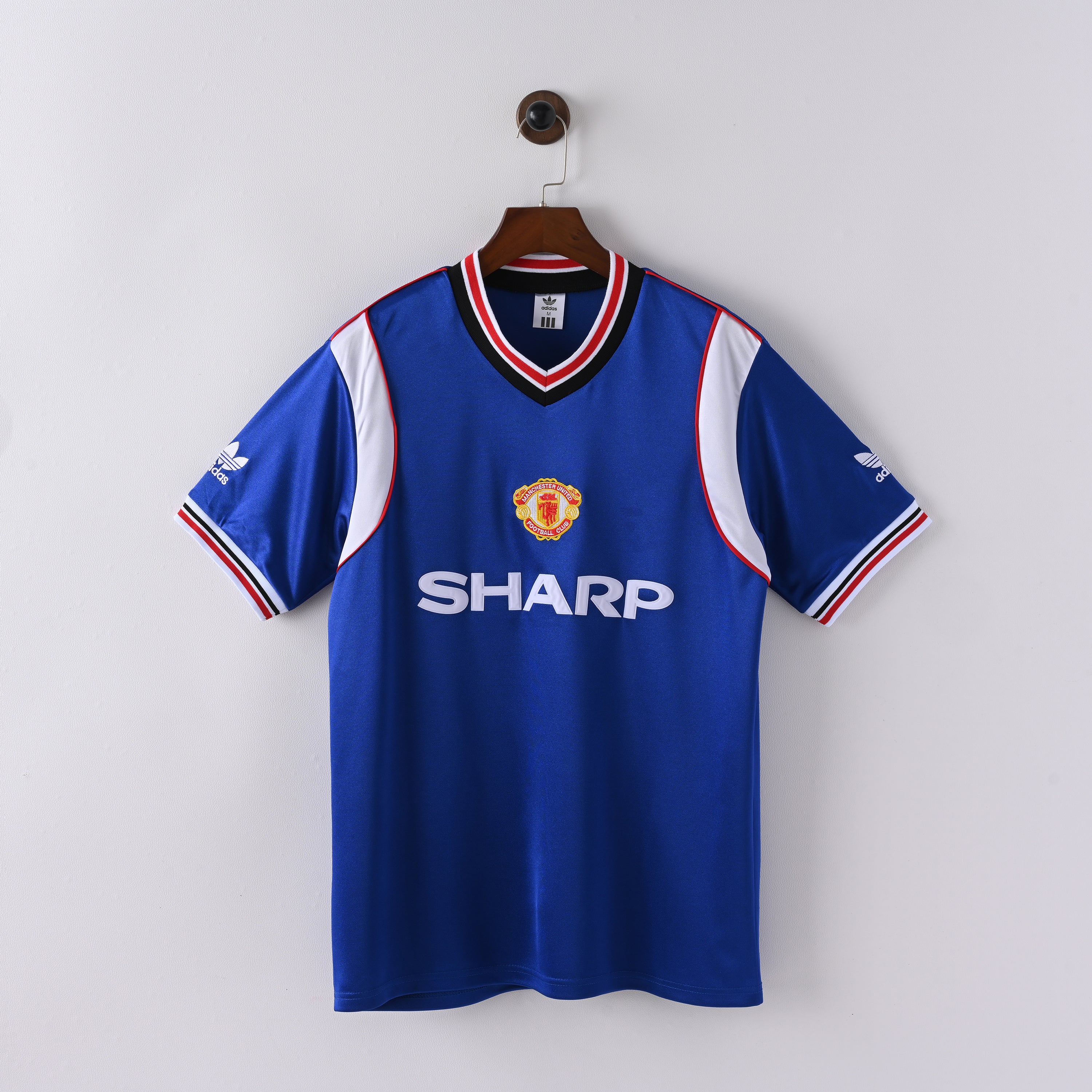 85-86 Man Utd Away jersey SHARP logo